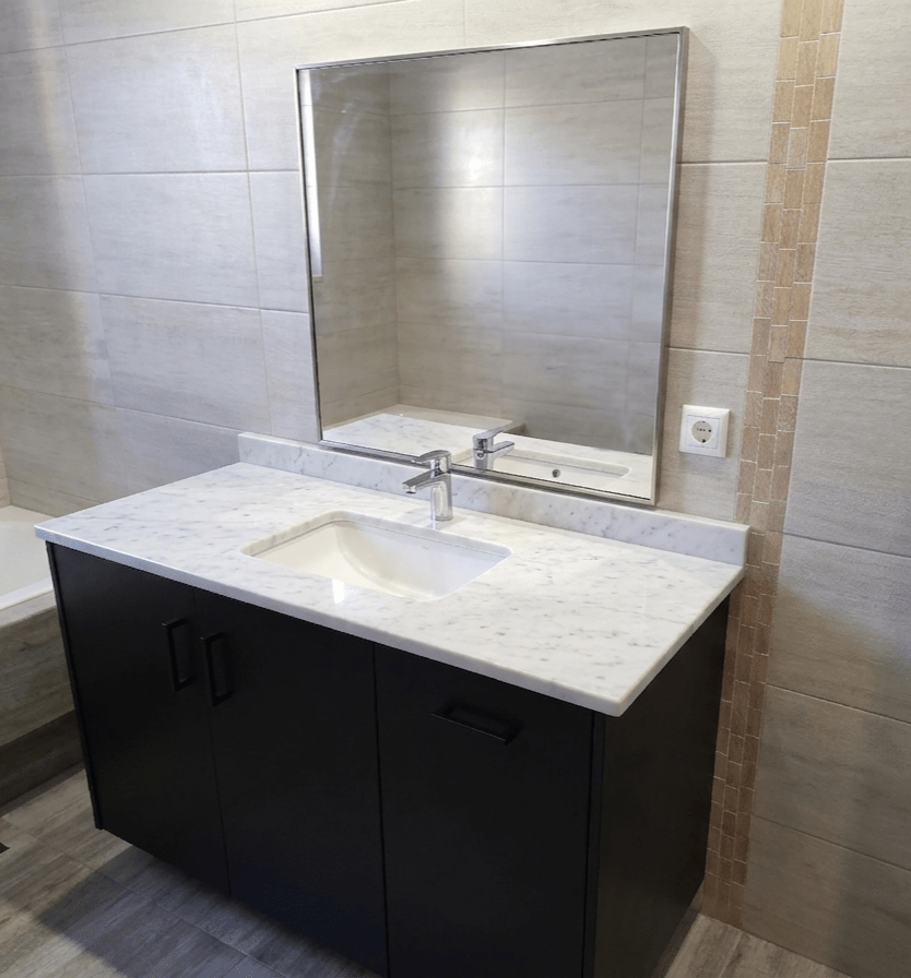 Custom έπιπλο μπάνιου από κόντρα πλακέ βέγκε με ακρυλικό βερνίκι - Kappawood