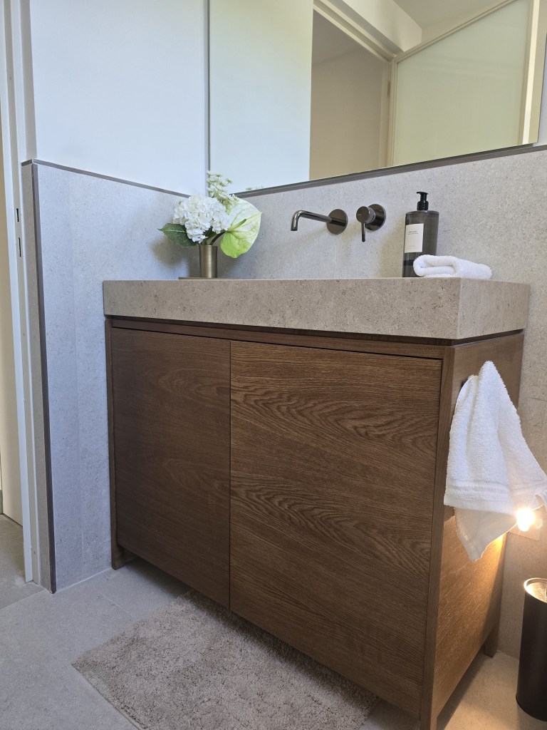 Έπιπλο μπάνιου Kappawood από κόντρα πλακέ θαλάσσης με επένδυση δρυ - House PR