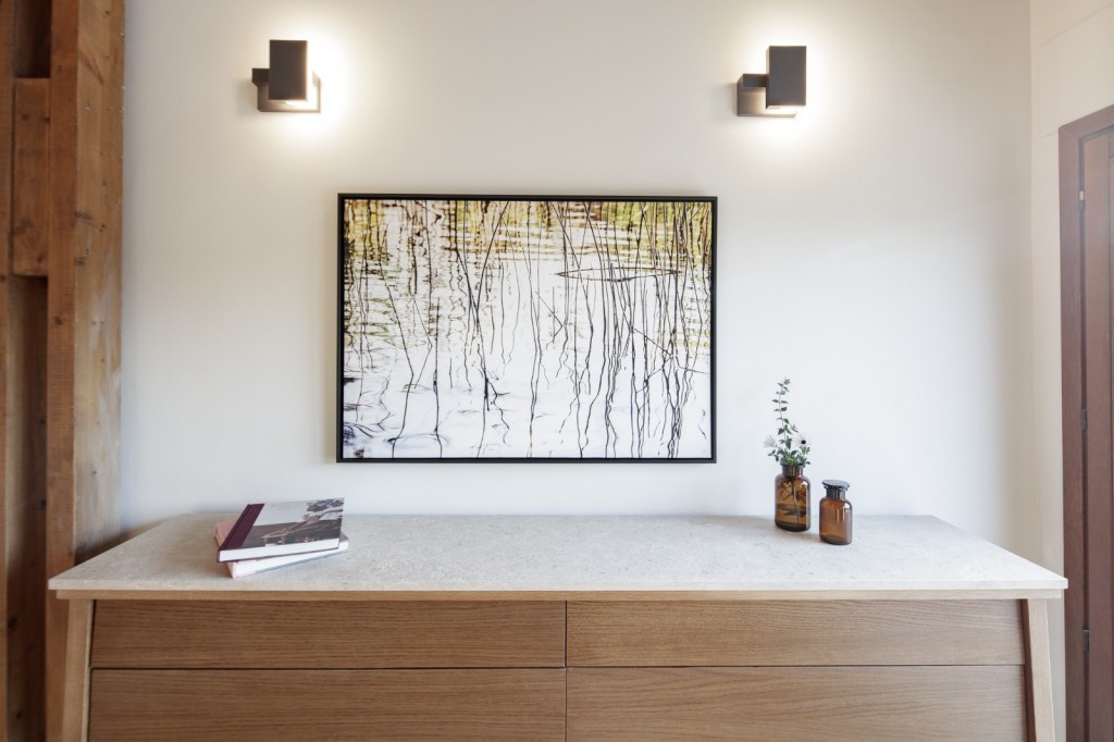 Ειδικό design κονσόλα επίπλου Kappawood με συρτάρια από δρυ - House PR 1ος όροφος